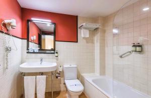 Koupelna v ubytování Hotel Monasterio Benedictino
