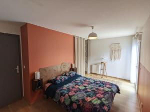 Posteľ alebo postele v izbe v ubytovaní Gîte au coeur du vignoble de Cahors, 5 chambres