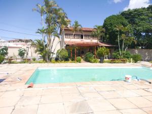 Bassein majutusasutuses Condomínio encantador com piscina em Itaúna või selle lähedal