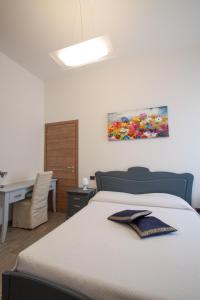 A seating area at Palazzo di Primavera Guest House