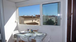 Balkón alebo terasa v ubytovaní Coquet Studio Cabine, Les Balcons de la Méditerranée, Narbonne Plage + 3 fotografie