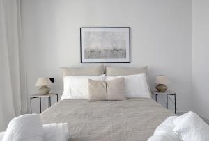Posteľ alebo postele v izbe v ubytovaní 2 Bedroom Apartment @Estepona Hills With Sea View!