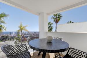 Balkón alebo terasa v ubytovaní 2 Bedroom Apartment @Estepona Hills With Sea View!