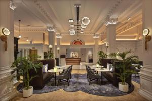 Ruang duduk di The Algonquin Hotel Times Square, Autograph Collection