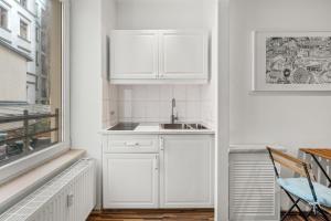 Gallery image of Budget Apartment am Fernsehturm in Berlin +7 photos