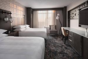 Postel nebo postele na pokoji v ubytování Bridgewater Marriott