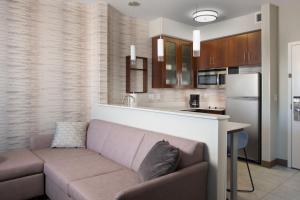 Kuchyň nebo kuchyňský kout v ubytování Residence Inn by Marriott Texarkana