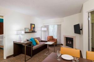 Posezení v ubytování Residence Inn by Marriott Fort Myers