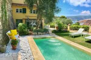 Бассейн в Charming property with private pool или поблизости
