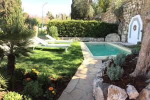Бассейн в Charming property with private pool или поблизости