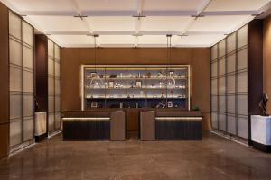 南昌华侨城福朋喜来登酒店酒廊或酒吧区