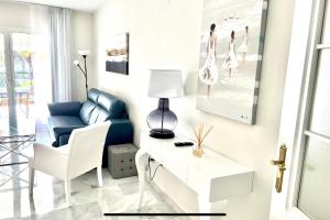 Posedenie v ubytovaní MI CAPRICHO 4C BEACHFRONT -Apartment with sea view - Costa del Sol