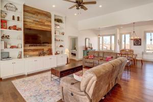 Gallery image of Spacious Farmhouse Near Hikes and Waterfalls in Harrison
