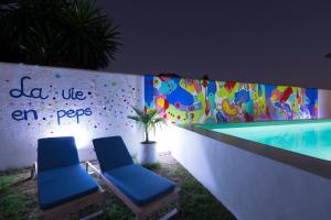 The swimming pool at or close to Terra Aloé