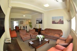 Ruang duduk di Hotel Rio Lancaster
