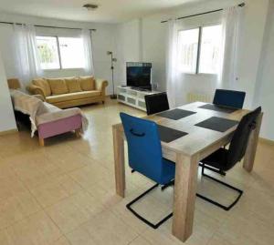TV a/nebo společenská místnost v ubytování SHA Villa with private pool , Albir