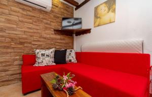 Fotografie z fotogalerie ubytování Apartments with a parking space Orebic, Peljesac - 10251 v destinaci Orebić