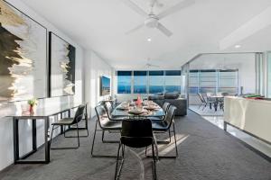 Restaurace v ubytování Q Tower at Surfers Paradise - Self Contained & Privately Managed - Wow Stay