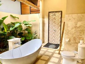 Three Brothers Bungalows & Villas的一间浴室