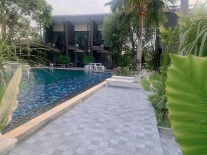 Afbeelding uit fotogalerij van Sp3 Hotel in Ban Na +36 foto's