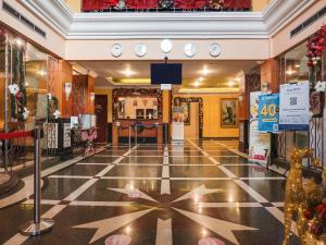 Móttaka eða anddyri á BI Executive Hotel
