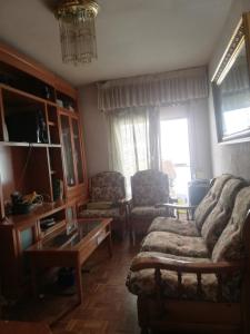 Zdjęcie z galerii obiektu HAB room 1 WIFI Vista Alegre w Madrycie