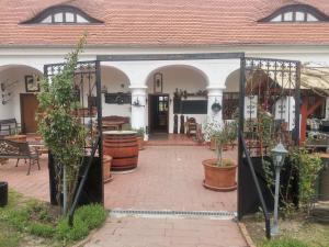 The building in which a panziókat is located