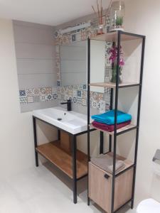 Fotografia z galérie ubytovania Châteaudouble : appartement au calme v destinácii Châteaudouble