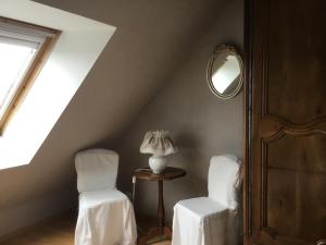 Χώρος καθιστικού στο B and B chambres d’hôtes 24 h du Mans et Le Mans Classic