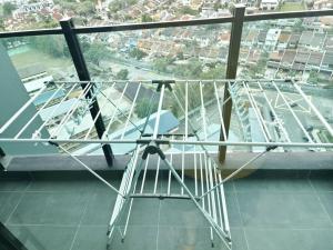 STOP KL 8 pax Taman Desa Home Midvalley Bangsar TA17
