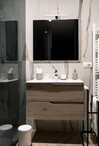 A bathroom at Salotto Room Boutique Pescara