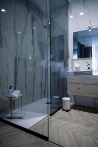 A bathroom at Salotto Room Boutique Pescara