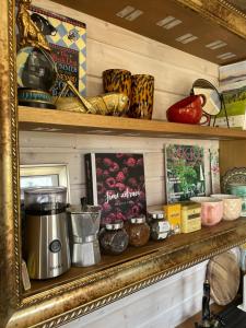 Cucina o angolo cottura di Designový Tiny house(minidomeček) U Mluvících kamenů