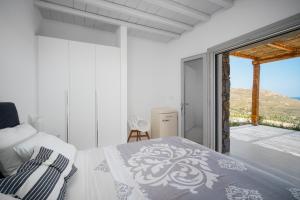 Кровать или кровати в номере Blue Sea Villa