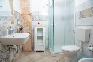 Siracusa Casa Tiche & Selene的一间浴室
