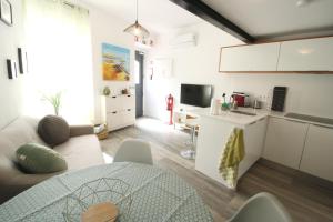Dapur atau dapur kecil di Downtown Villa +35 gambar