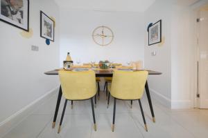 Φωτογραφία από το άλμπουμ του 1 bed house, Free on street parking, Central σε Gloucester +24 φωτογραφίες