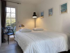 Postel nebo postele na pokoji v ubytování Maison La Brée-les-Bains, 3 pièces, 4 personnes - FR-1-246A-214