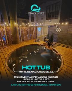 un anuncio para una bañera de hidromasaje en un hotel en Reñaca House Bed & Breakfast, en Viña del Mar