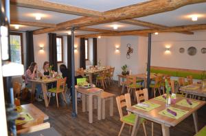 Restaurace v ubytování Landhotel Zur Bretzel