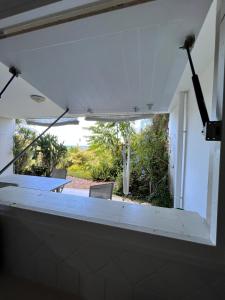 Balcony o terrace sa Appart Calme Vue Mer