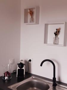 Zdjęcie z galerii obiektu Logement neuf dans résidence calme parking gratuit w La Rochelle +9 zdjęć