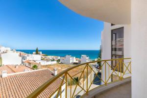 Balkón nebo terasa v ubytování Casa Lilas, magnífica vista mar a passos da praia