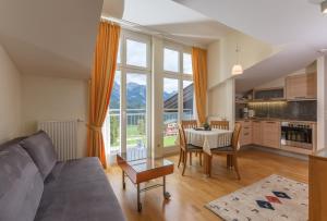 Kuchyň nebo kuchyňský kout v ubytování Aparthotel Tritscher