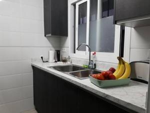 Kuchnia lub aneks kuchenny w obiekcie Beautiful apartment in La Carihuela, Torremolinos