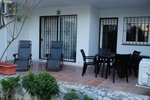 Część wypoczynkowa w obiekcie Beautiful apartment in La Carihuela, Torremolinos