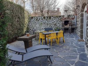 Fotografia z galérie ubytovania Maison du Soleil chez Isa v destinácii Polignac