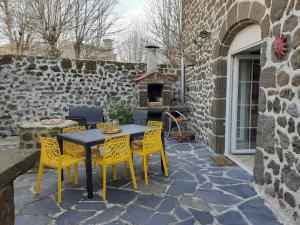 Fotografia z galérie ubytovania Maison du Soleil chez Isa v destinácii Polignac