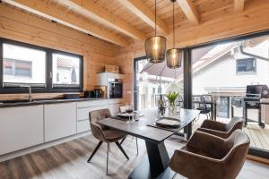 Dapur atau dapur kecil di Bergwaldchalet Komfort