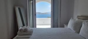 A bed or beds in a room at Villa Panorama